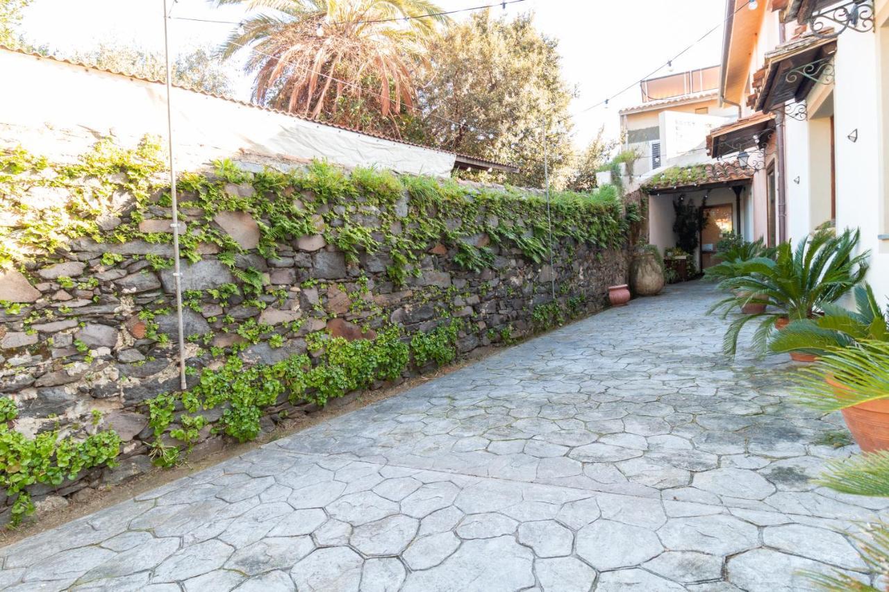 Sa Mola Guest House Bonarcado Exterior foto